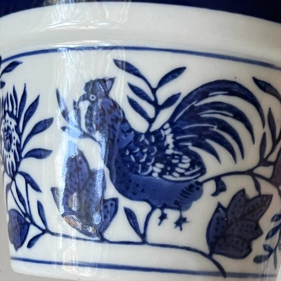 Pair Vintage Blue and White Handpainted Ceramic Planter Pot Rooster Floral - Picture 7 of 7